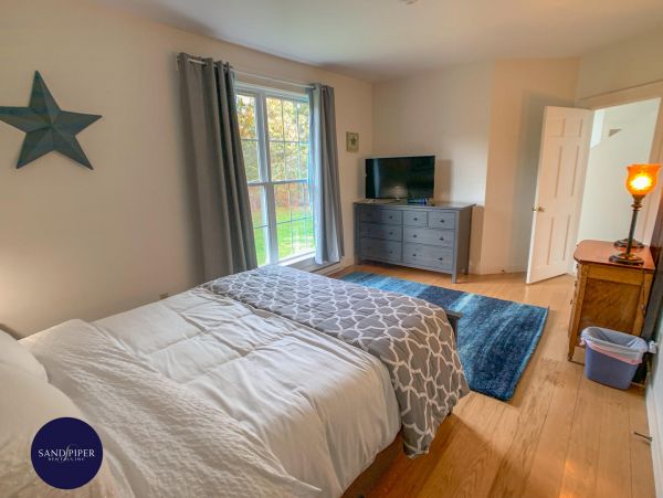 Cape Cod Home 995094