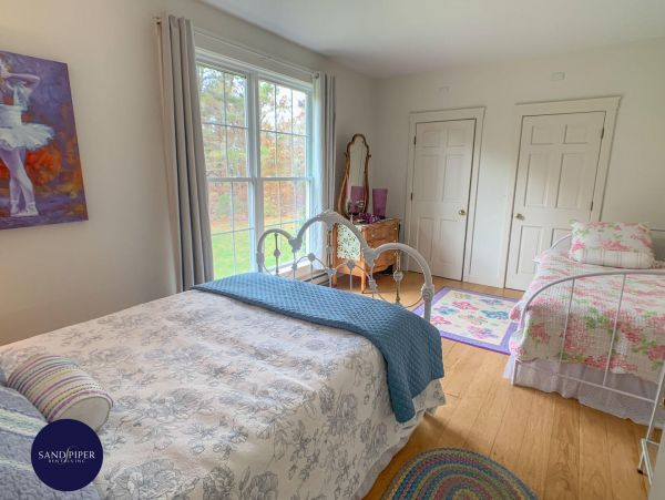 Cape Cod Home 995094