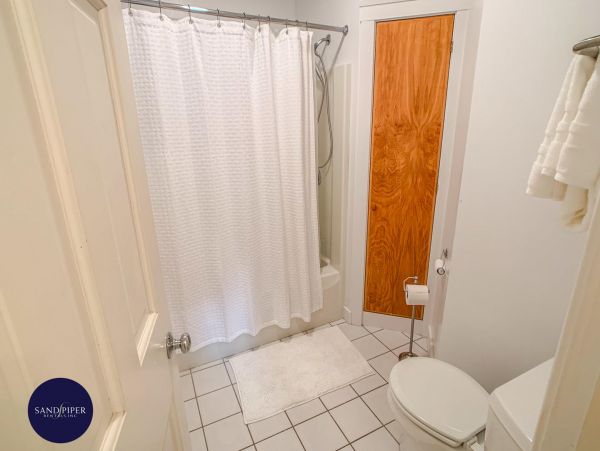 Cape Cod Home 995094