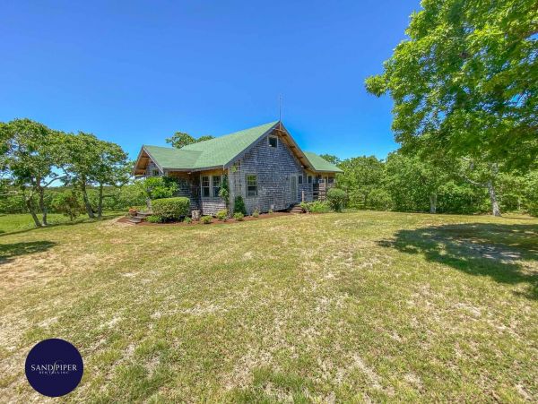Cape Cod Home 995095