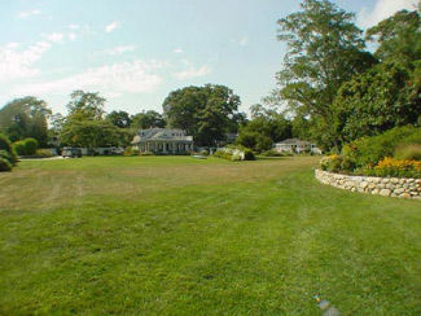 Cape Cod Home 995096