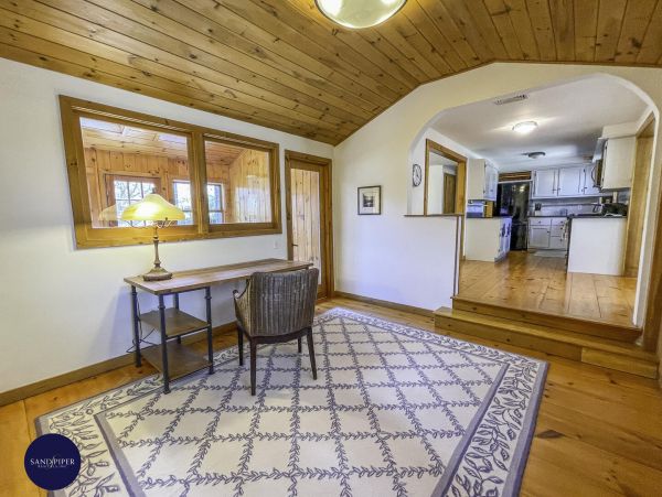 Cape Cod Home 995097