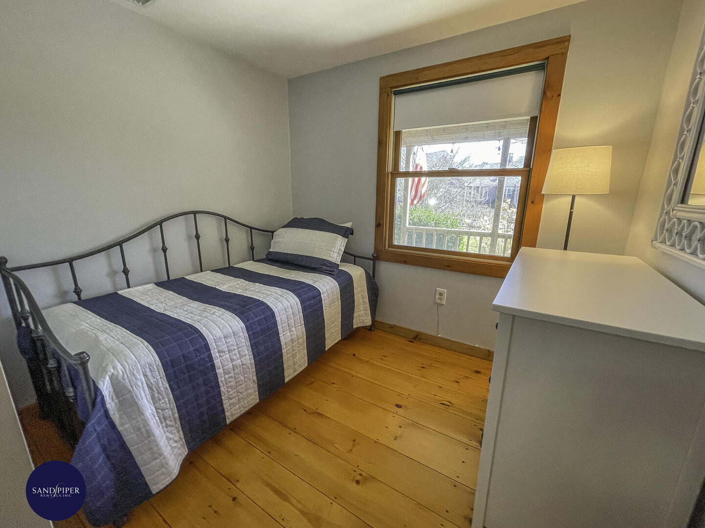 Cape Cod Home 995097