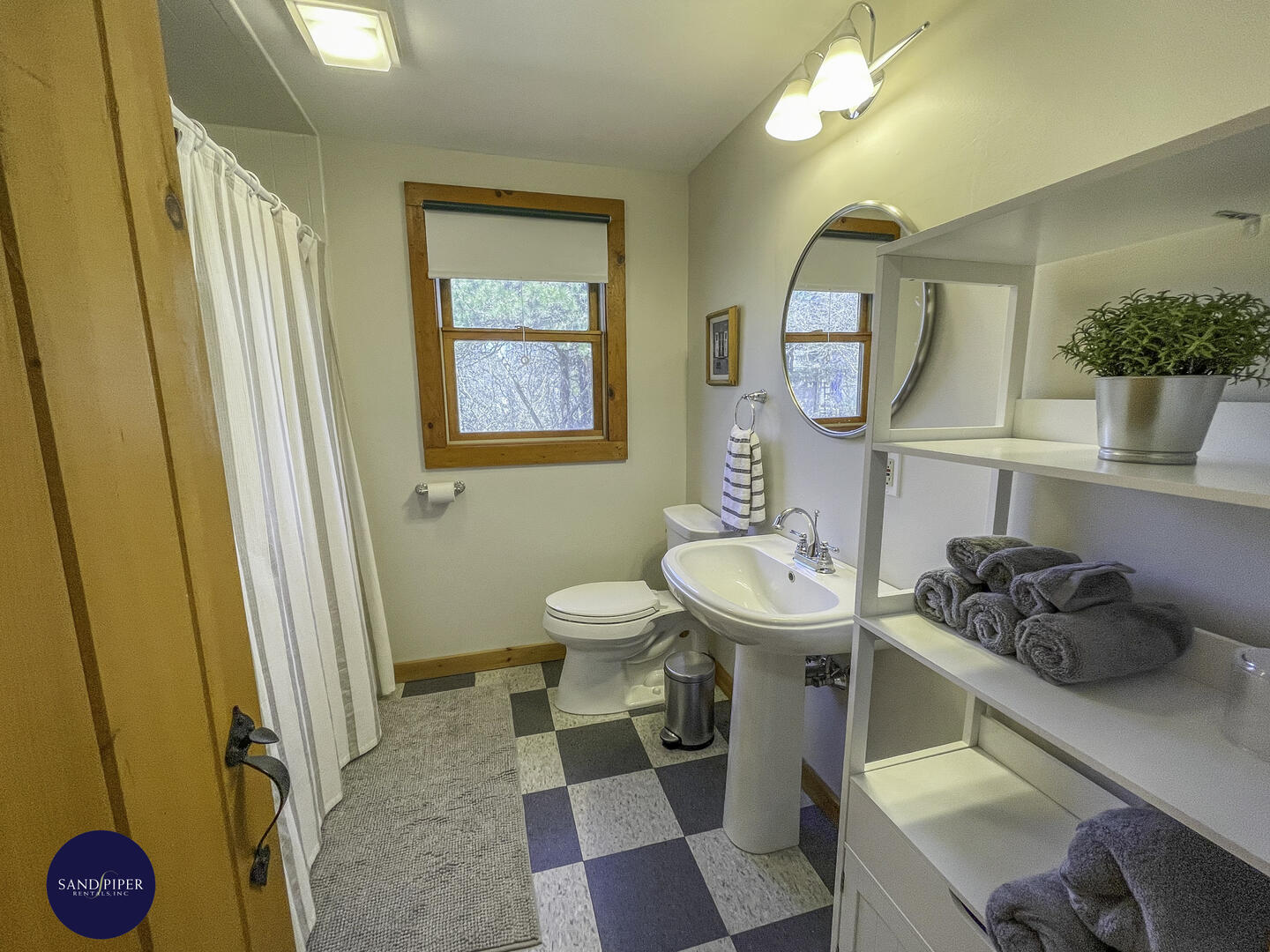 Cape Cod Home 995097