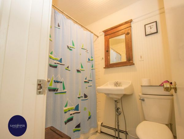 Cape Cod Home 995098