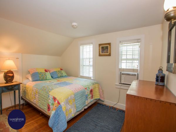 Cape Cod Home 995098