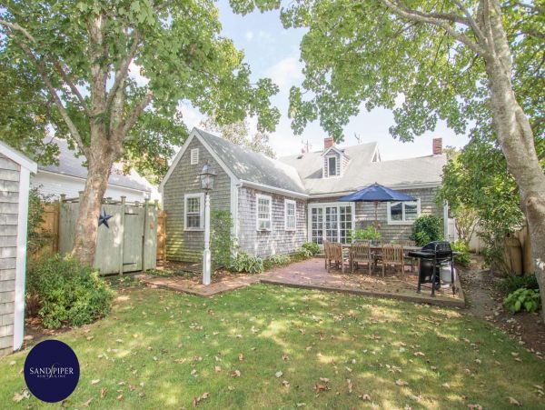 Cape Cod Home 995098