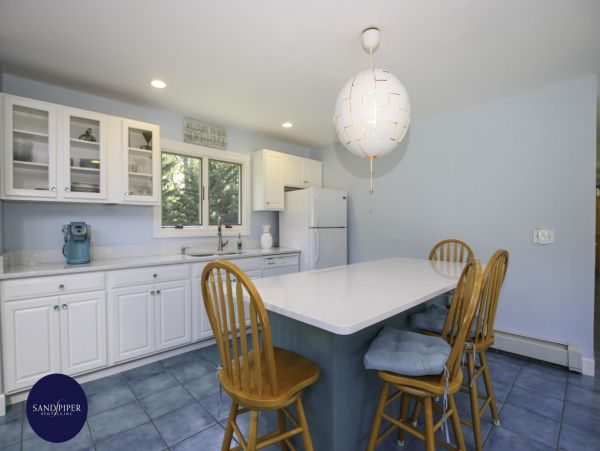 Cape Cod Home 995099