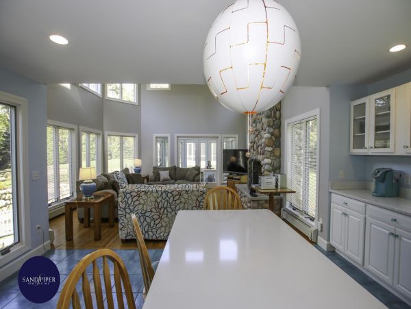 Cape Cod Home 995099