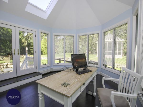 Cape Cod Home 995099