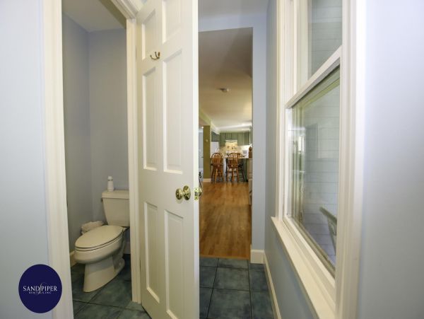 Cape Cod Home 995099