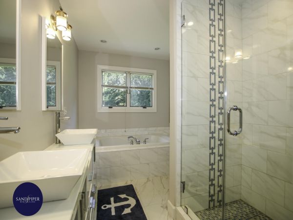 Cape Cod Home 995099