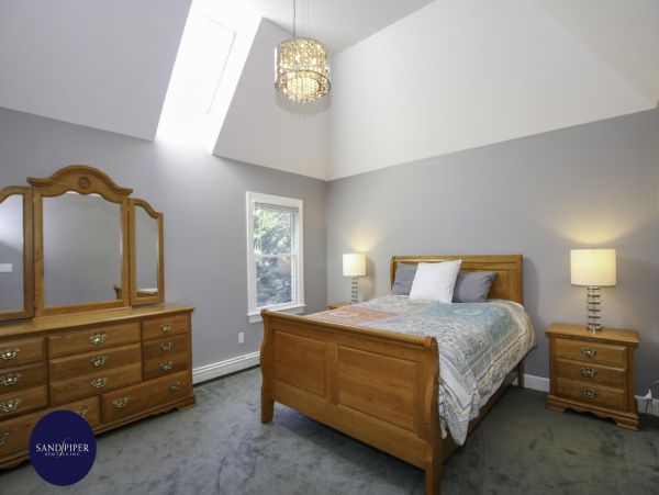 Cape Cod Home 995099