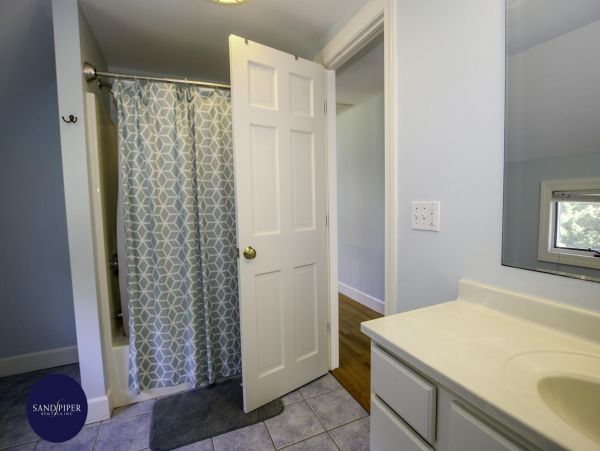 Cape Cod Home 995099