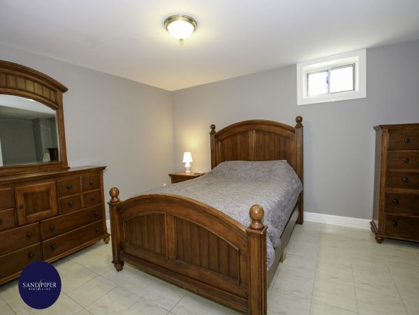 Cape Cod Home 995099