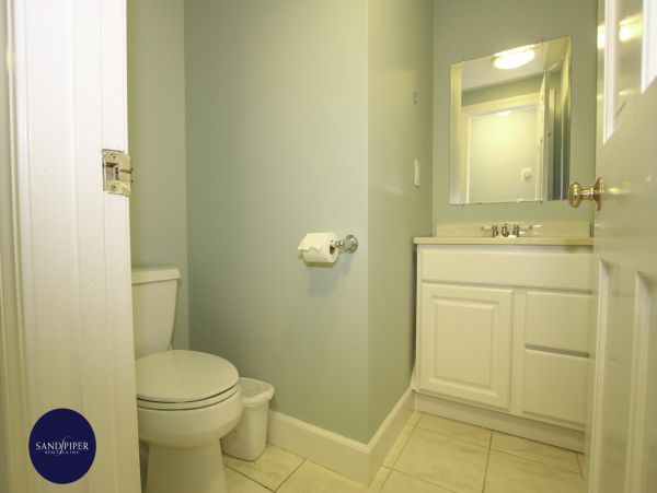 Cape Cod Home 995099