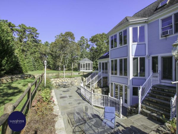 Cape Cod Home 995099