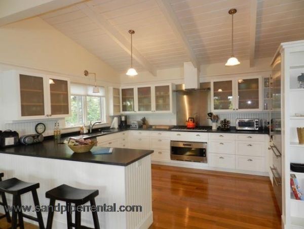 Cape Cod Home 995100
