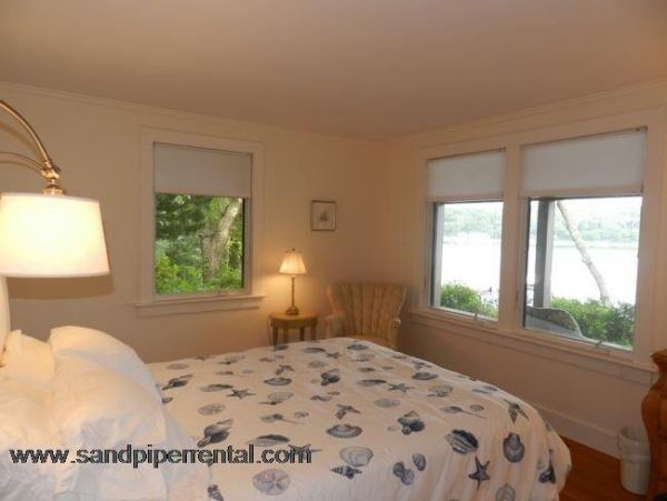 Cape Cod Home 995100