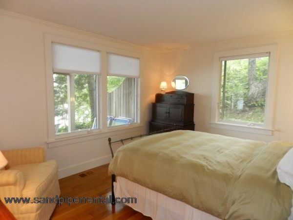 Cape Cod Home 995100