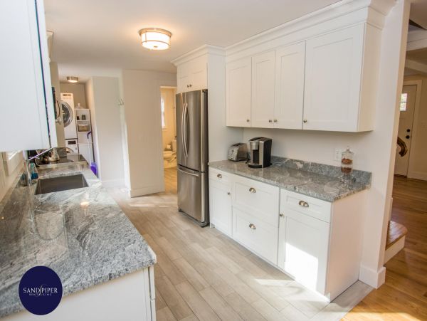 Cape Cod Home 995101