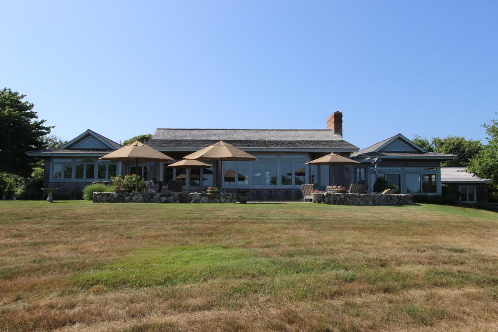 Cape Cod Home 995102