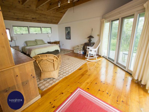 Cape Cod Home 995103