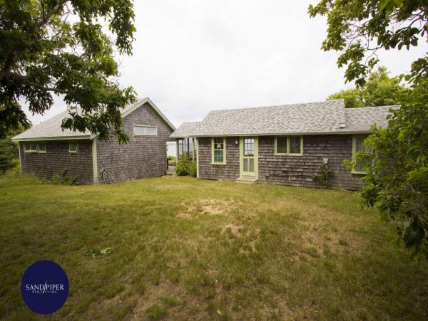 Cape Cod Home 995103