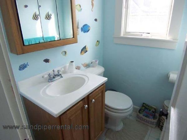 Cape Cod Home 995105