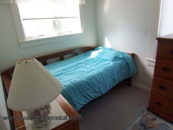 Cape Cod Home 995105