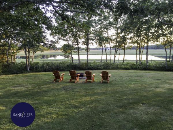 Cape Cod Home 995106
