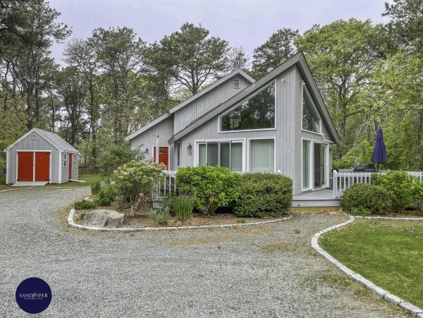 Cape Cod Home 995109