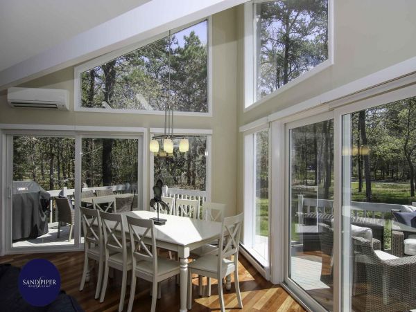 Cape Cod Home 995109