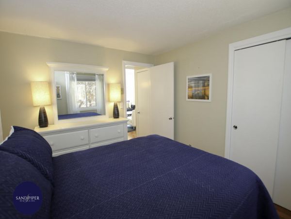 Cape Cod Home 995109