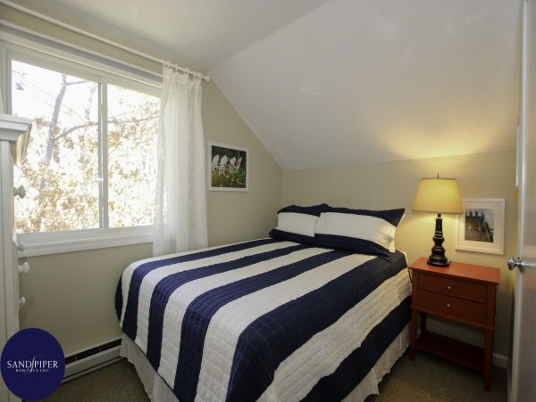 Cape Cod Home 995109