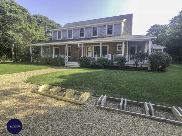 Cape Cod Home 995111