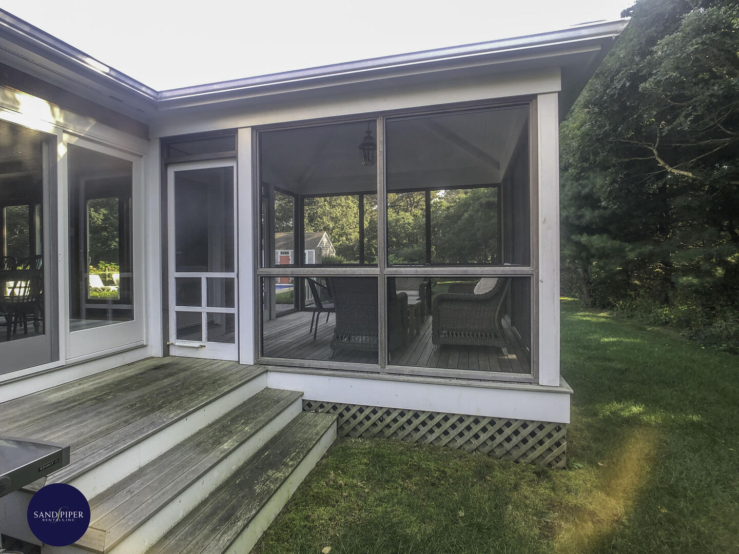 Cape Cod Home 995111