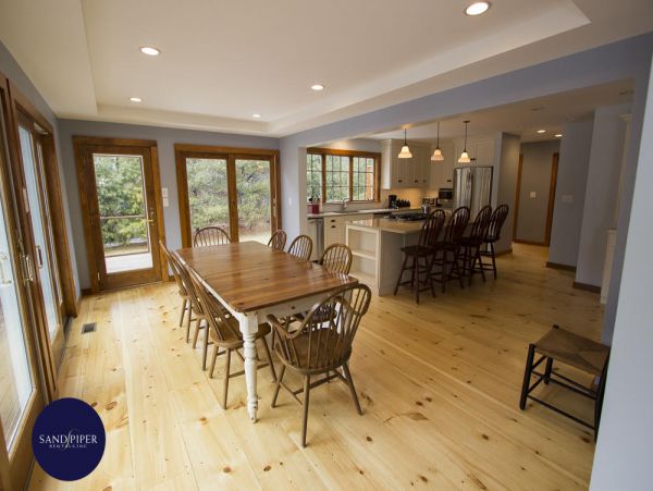 Cape Cod Home 995111