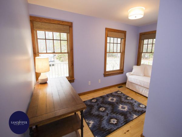 Cape Cod Home 995111
