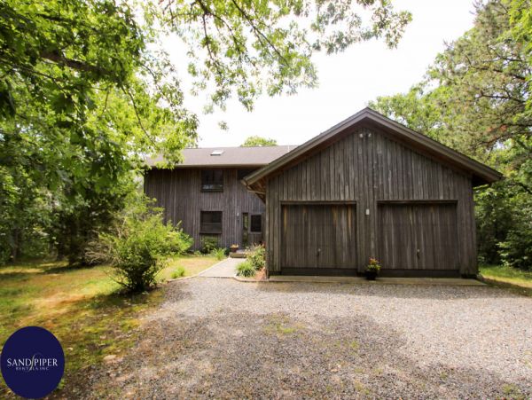 Cape Cod Home 995113