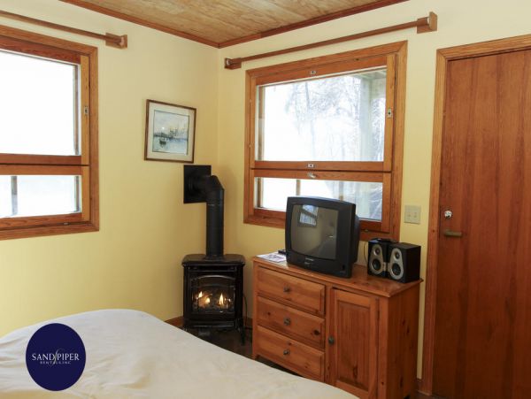 Cape Cod Home 995113