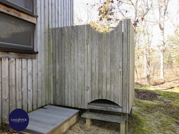 Cape Cod Home 995113