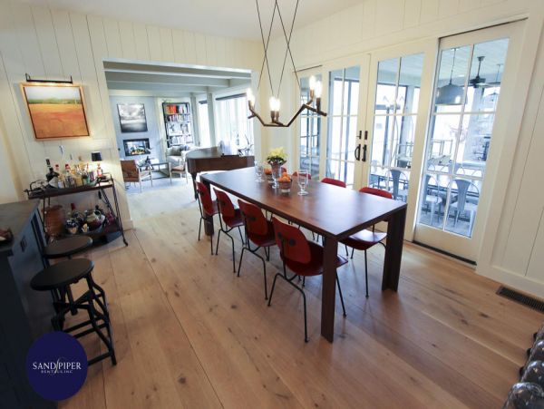 Cape Cod Home 995114
