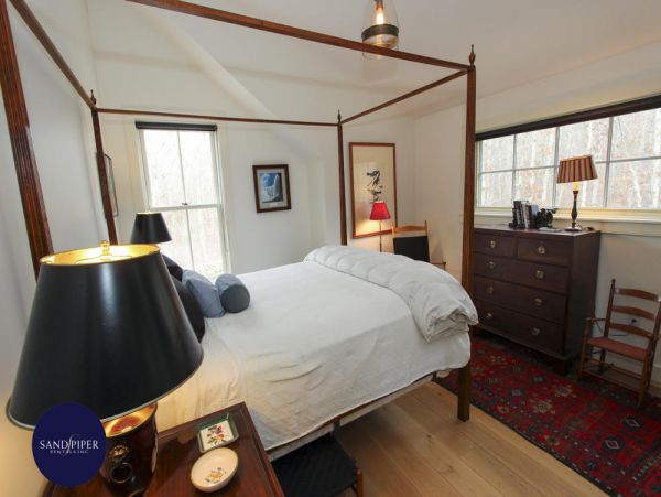 Cape Cod Home 995114