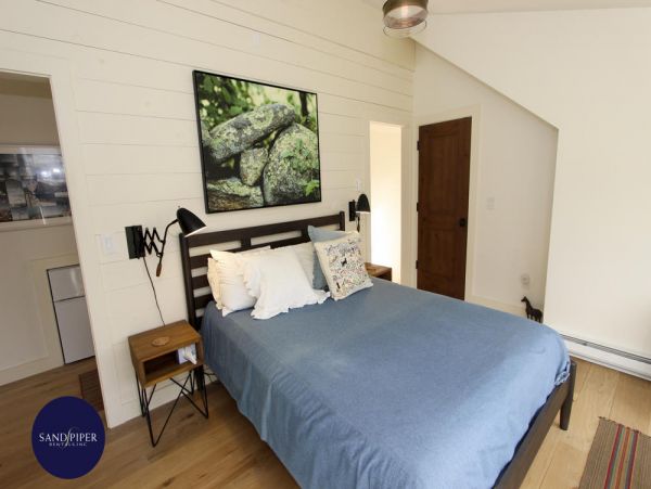 Cape Cod Home 995114