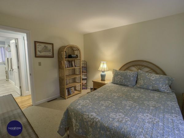 Cape Cod Home 995115