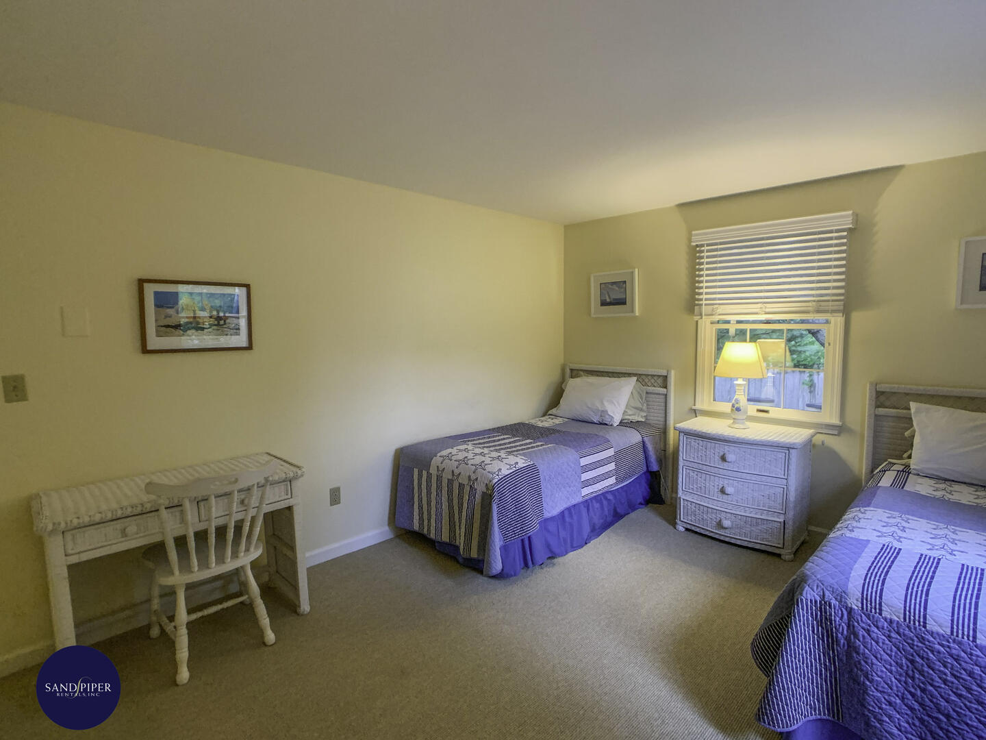 Cape Cod Home 995115