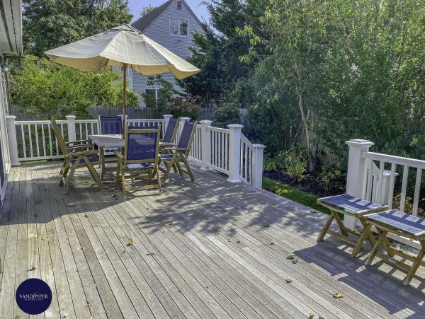 Cape Cod Home 995115