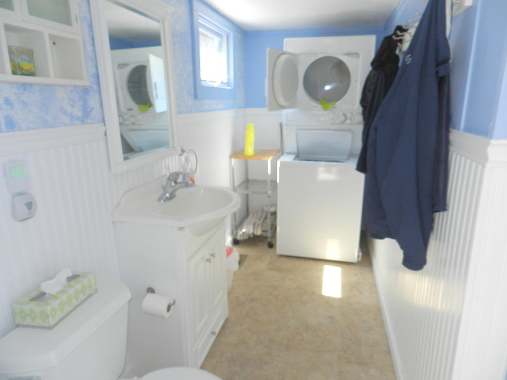 Cape Cod Home 995116