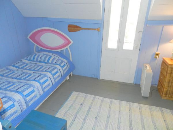 Cape Cod Home 995116